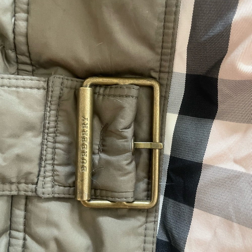 Burberry Olive Puffer Jacket Offers Accepted! - Picture 4 of 6